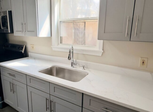 3-7 Maple Street - Unit 7