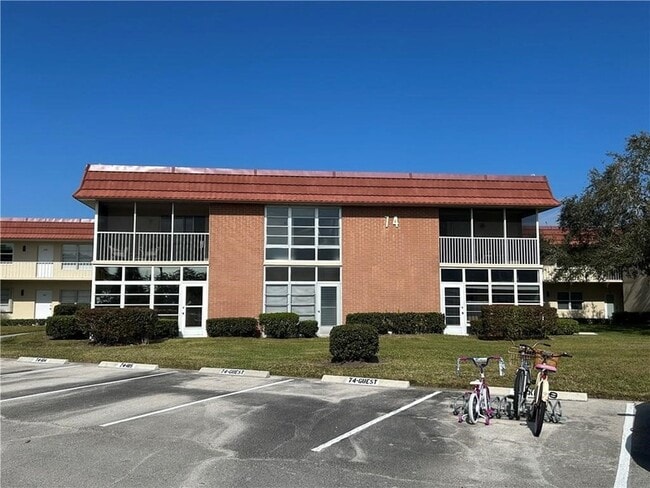 Building Photo - 74 Royal Oak Ct Unit 204 Rental