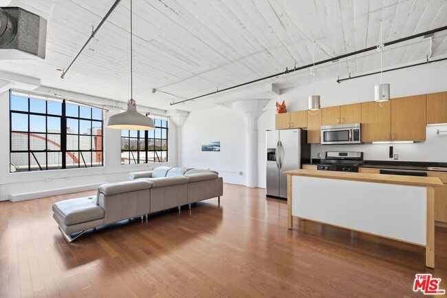 Photo - 200 N San Fernando Rd Unit 315