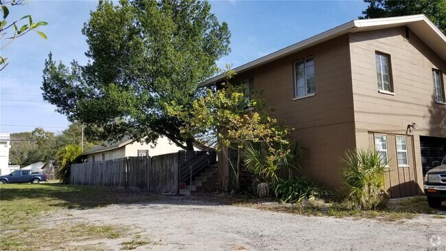 Building Photo - 1650 28th St N Unit 1/2 Rental