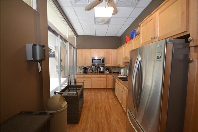 Photo - 1523 E Hillsboro Blvd Unidad 335