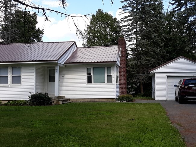 Photo - 37 Sargent Dr House