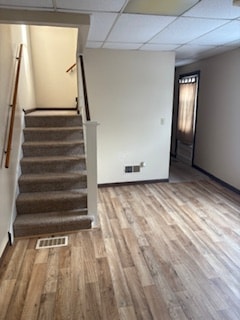 Building Photo - 165 N Center St