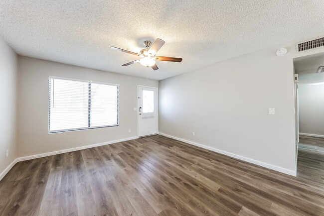 Photo - 18417 N 55th Dr