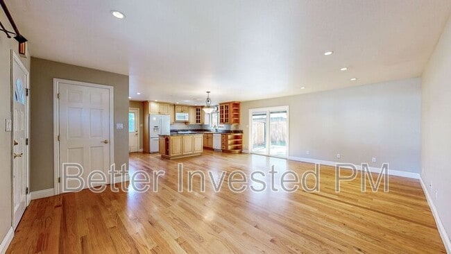Photo - 1824 Midway Dr