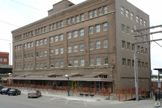 Photo - Grainger Building