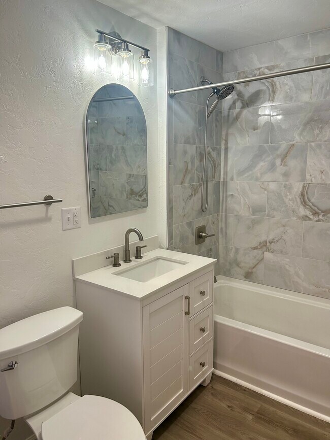 Photo - 1719 N Division St Casa