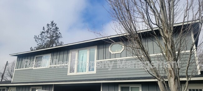 Photo - 714 SE 9th St Condo
