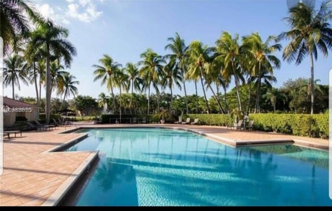 Photo - 721 Lyons Rd Unidad 15207