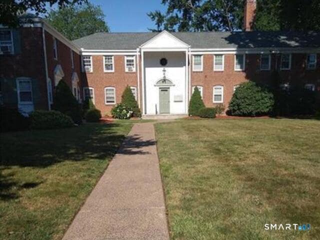 Building Photo - 51 Robin Rd Unit B2