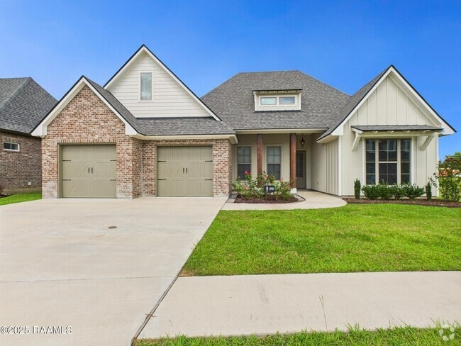 Building Photo - 104 Carriage Lakes Dr Rental