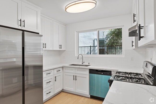 Photo - 336 W Wilson Ave