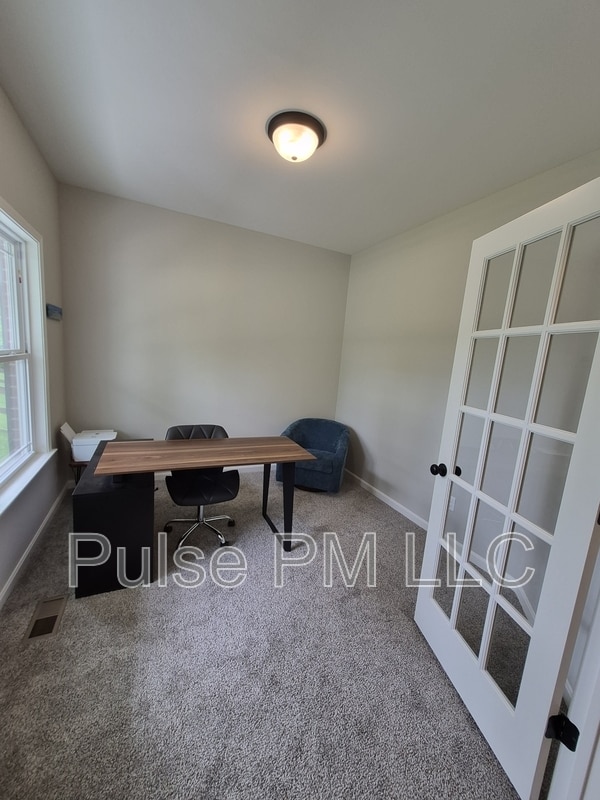 Photo - 6179 Ballyshannon Dr