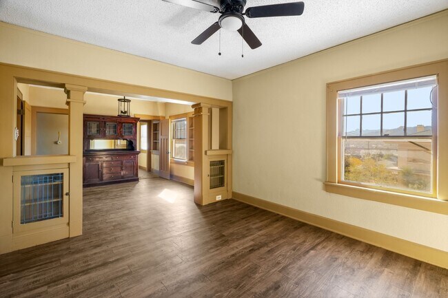 Photo - 500 Fewel St