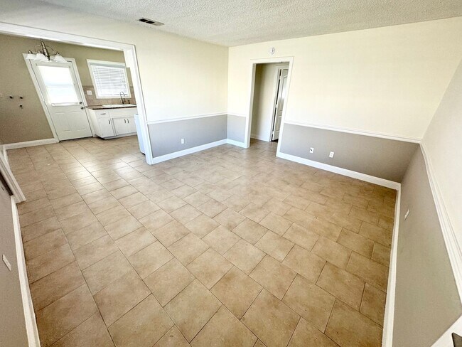 Photo - M Oneida Unit 2466 1/2