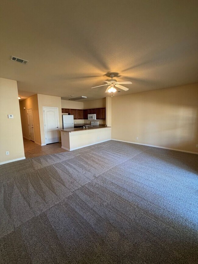 Photo - 148 Iron Horse Dr E