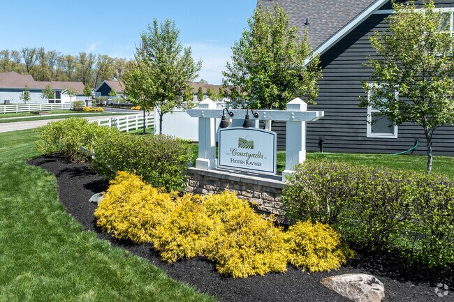 Photo - The Courtyards at Hidden Ravines