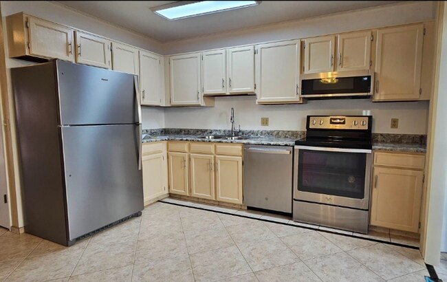 Photo - 17664 E Loyola Dr