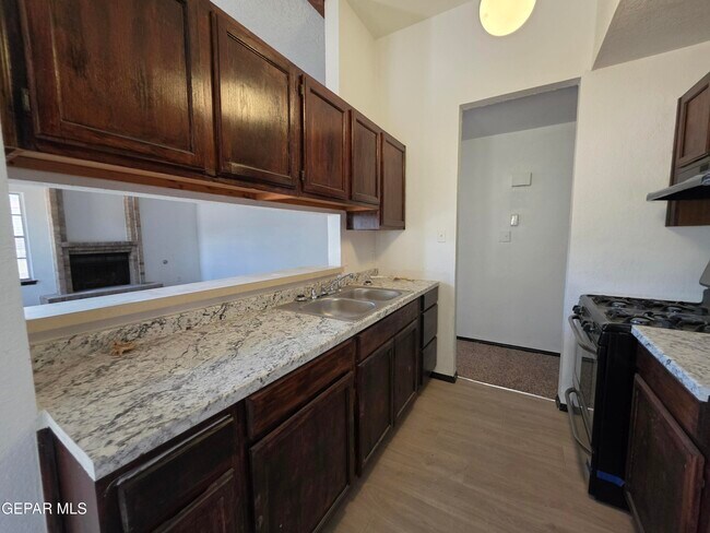 Photo - 6056 Belladonna Cir