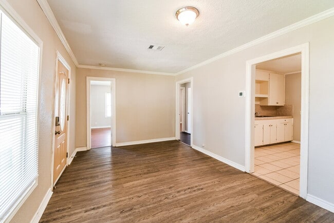 Photo - 1505 4th Ave N