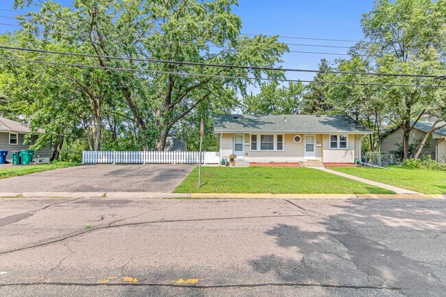 Photo - 635 51st Avenue Northeast