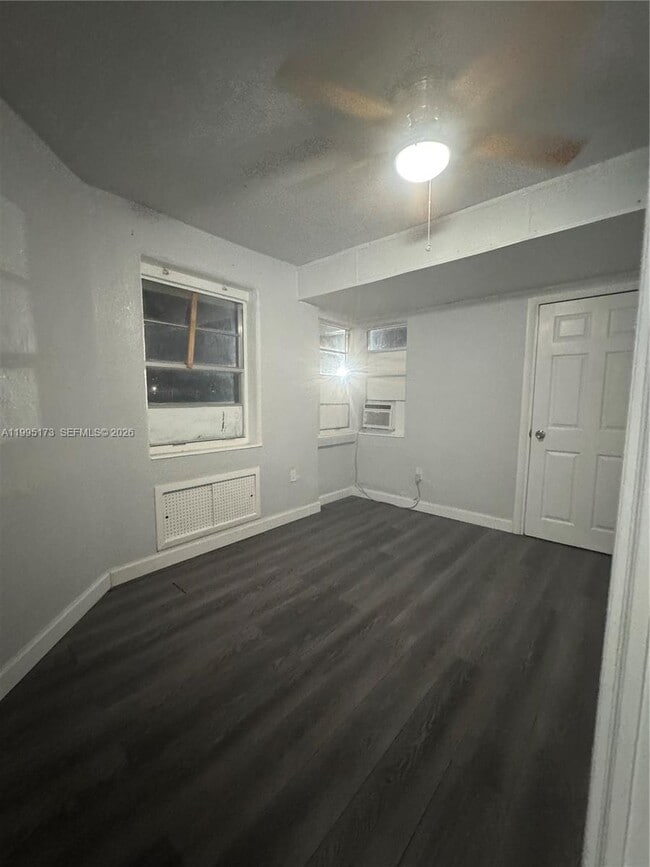 Building Photo - 7802 NW 8th Ave Unit 4