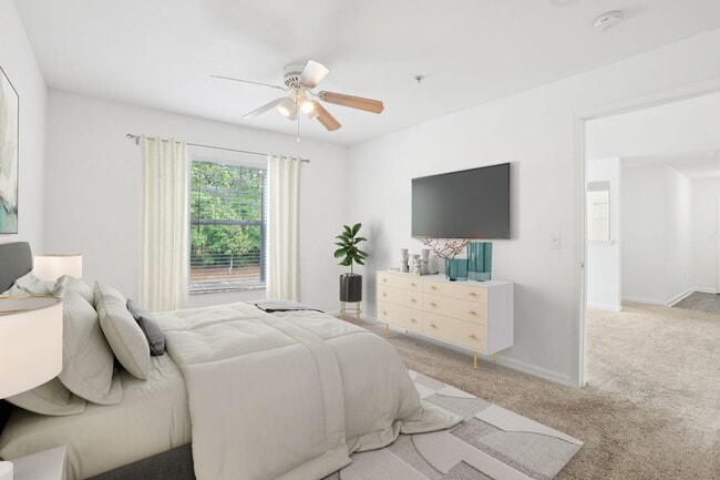 Photo - Newnan Crossing