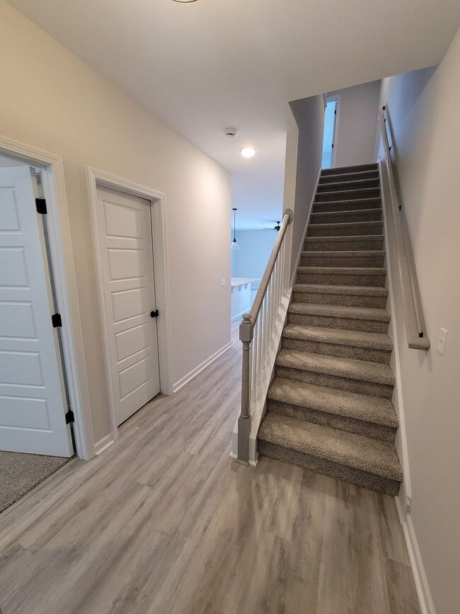 Photo - Modern townhome in beautiful Mallory Creek Subdivision