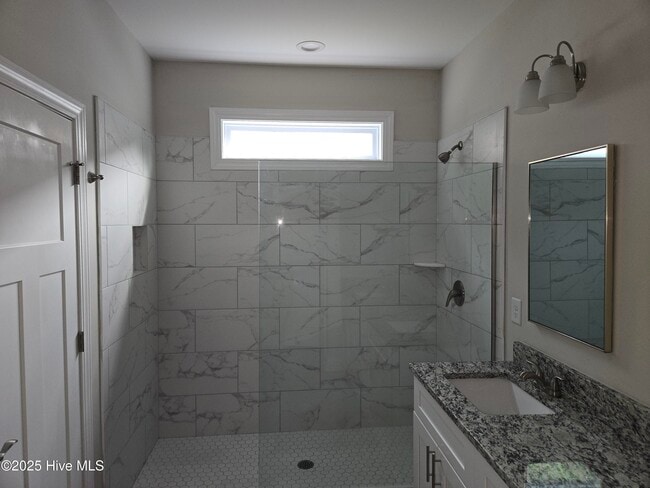 Photo - 1715 Sassafras Ct