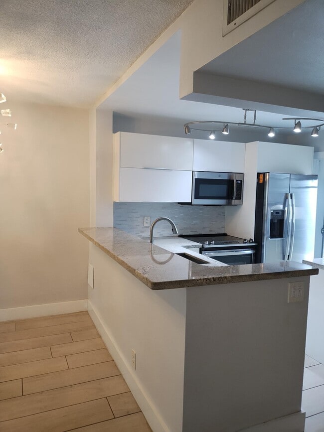 Photo - 1333 E Hallandale Beach Blvd Unit 235