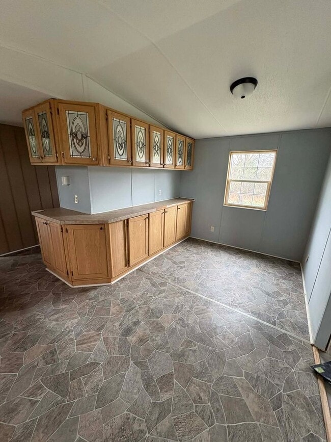 Photo - Spacious 3 Bedroom, 2 Bathroom Home!