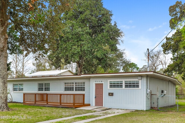 Photo - 3114 Hampton Ave E