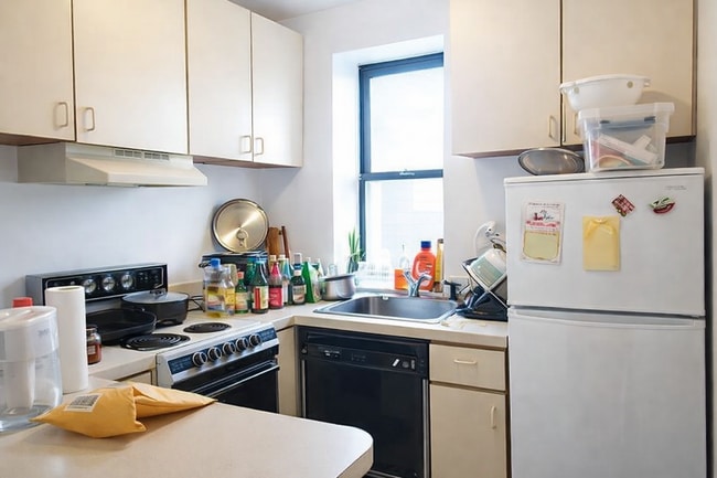 Photo - 845 Beacon St