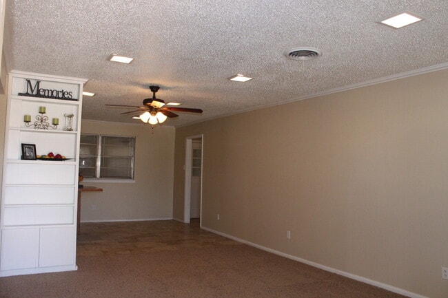 Photo - PRE-LEASING For August! 4 Bedroom/ 2 Bath Updated house close to TTU and LCU