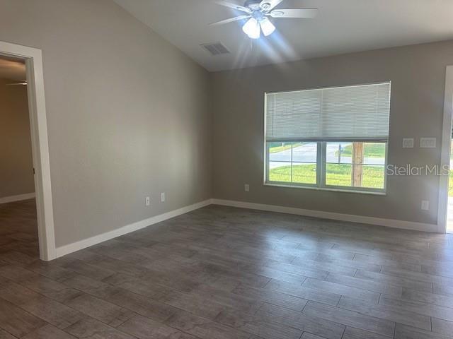 Photo - 651 Chamber St NW