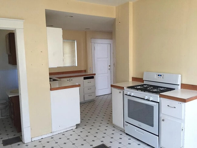 1429 11th Ave Unit 1