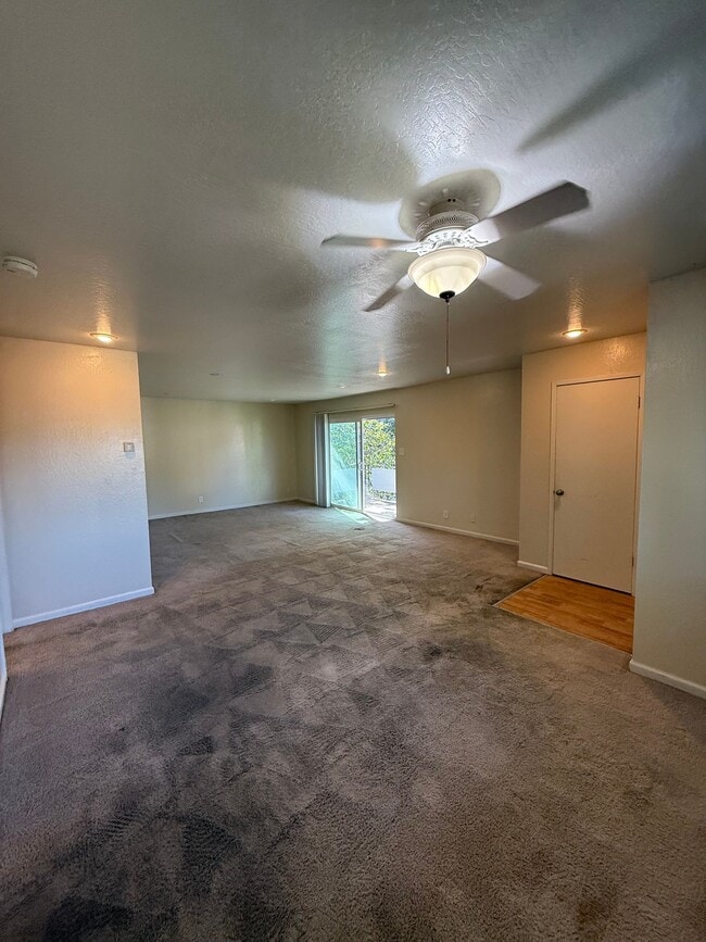 Building Photo - 1548 Hudson St