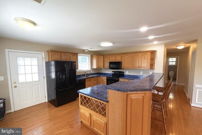 Building Photo - 42802 Higgs Ln Rental