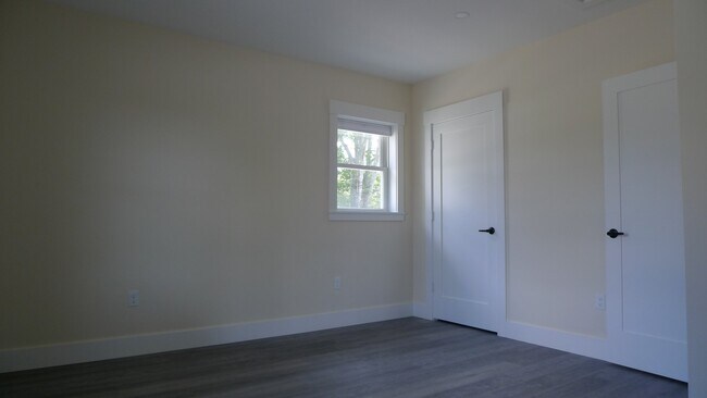 Photo - 684 Pleasant St Unit 1B