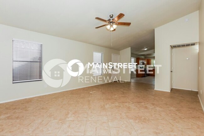 Photo - 3 Bedroom Pet-Friendly Home in MESA, AZ with Main Street Renewal