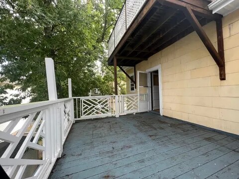 77 Pearson Rd