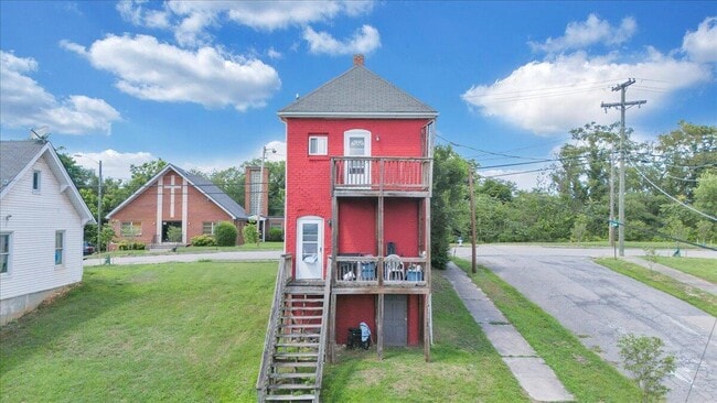 Photo - 302 Patton Ave NW