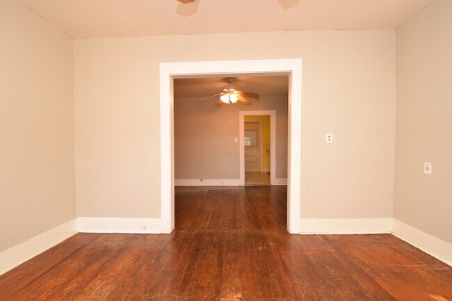 Photo - North Loop Gem! - Available April