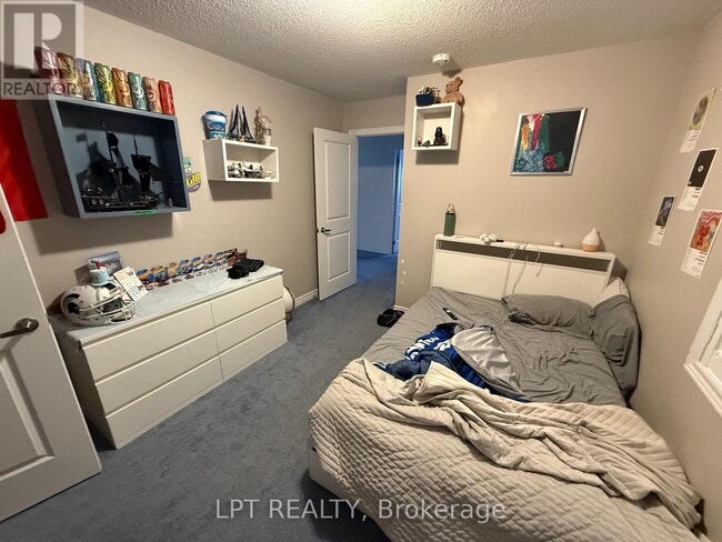 Photo - 50 SPRING CREST (UPPER UNIT) WAY