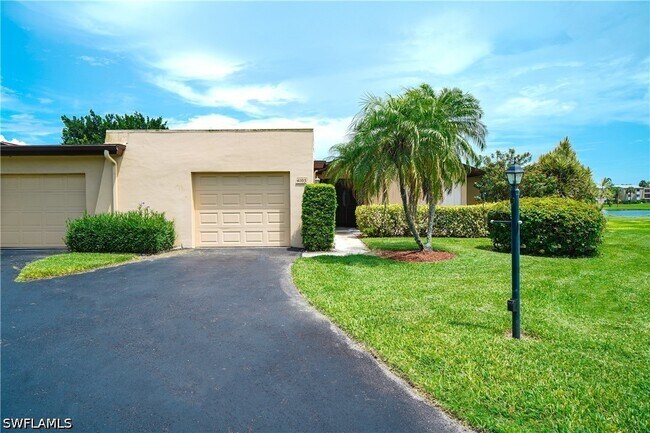 Photo - 4105 Lakewood Blvd Unidad E18