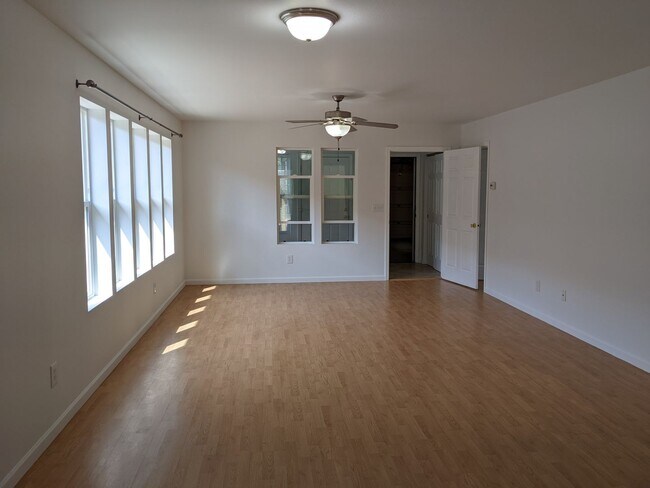 Photo - 61254 SW Blakely Rd