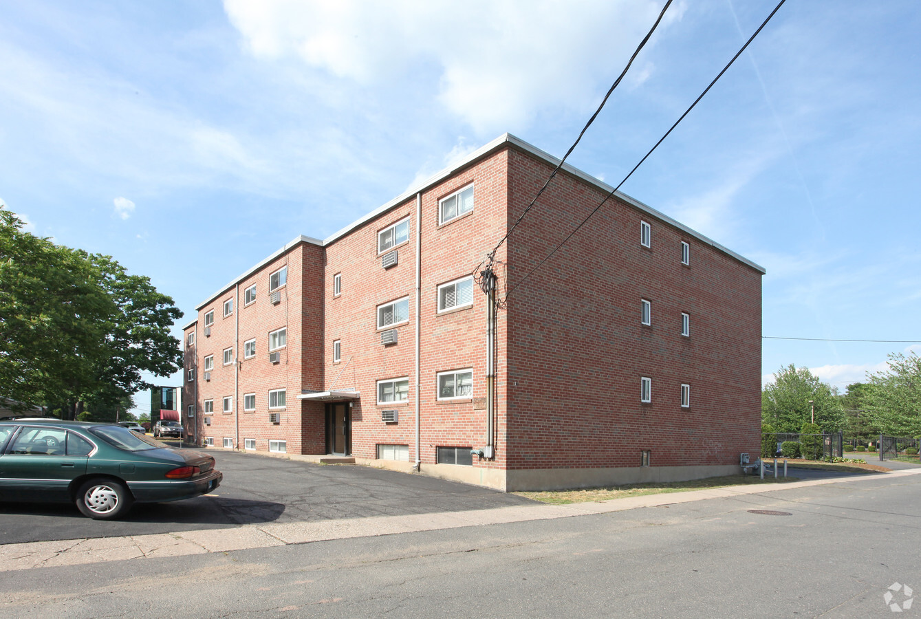 Primary Photo - 14-16 Crosby St Apartments