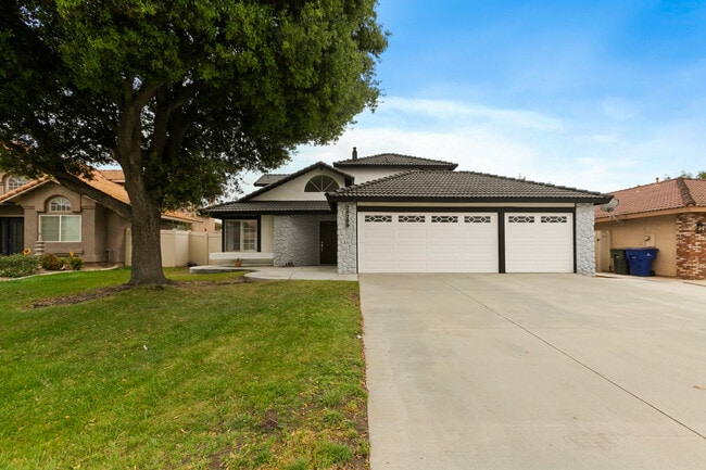 Photo - 20209 Edmund Rd House