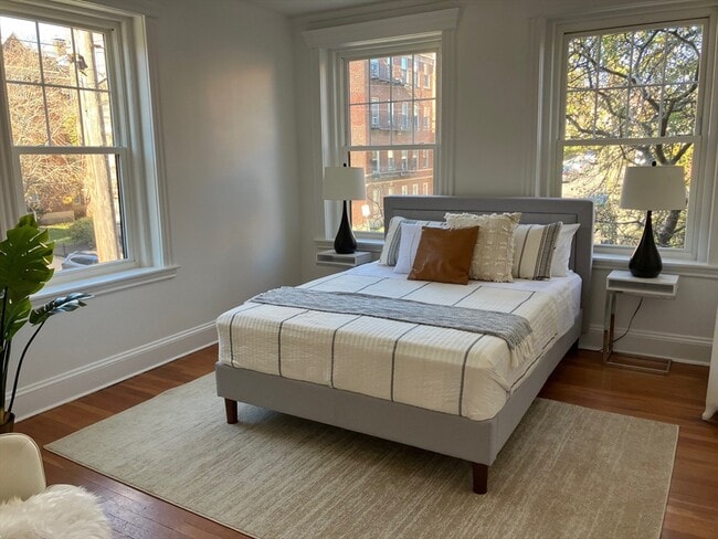 Photo - 72 Strathmore Rd Unit #5B