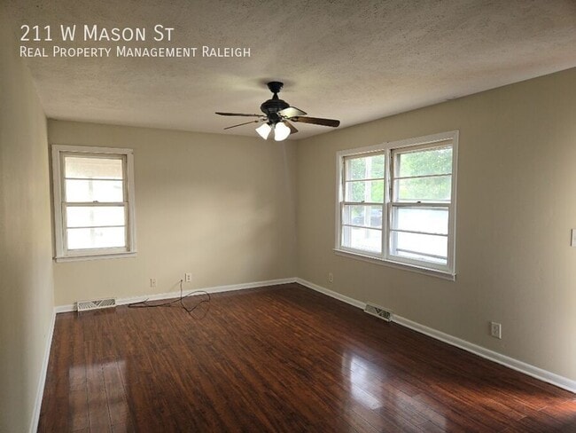 Photo - 211 W Mason St